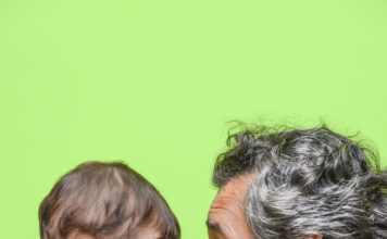 Yaşlı baba olanları çocuğu daha şanslı